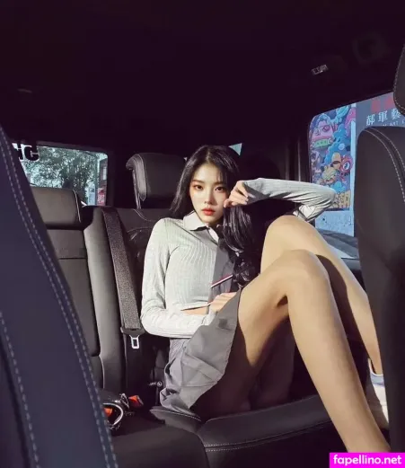 Autumn Rain Drops OnlyFans Thumbnail #JwUYGpMYl0