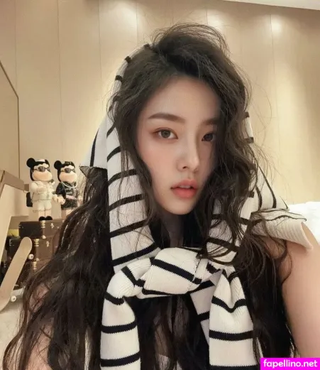 Autumn Rain Drops OnlyFans Thumbnail #MNCsXhttx4
