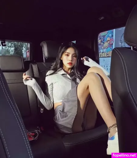 Autumn Rain Drops OnlyFans Thumbnail #dDIQU6DFGM