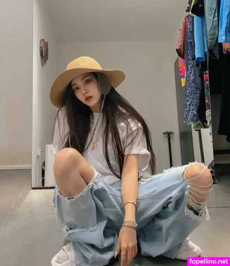 Autumn Rain Drops OnlyFans Thumbnail #simarjLoPb