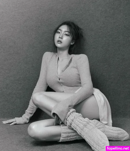 Autumn Rain Drops OnlyFans Thumbnail #x6WJpEifSB