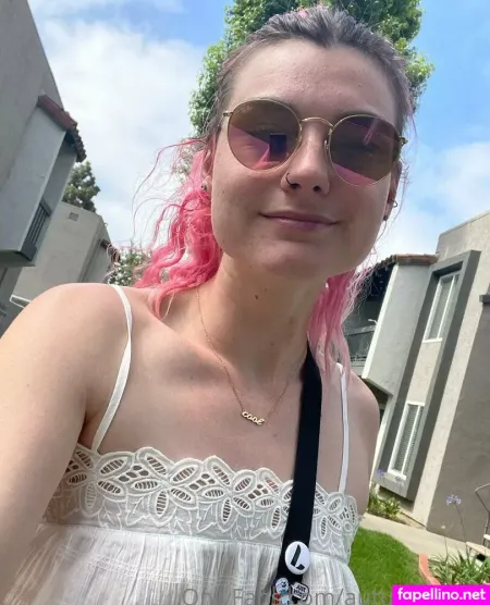 Autumnr0ses OnlyFans Thumbnail #MdEtFCHxqQ