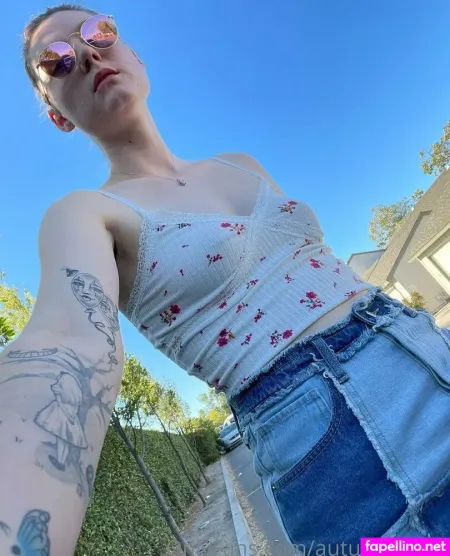 Autumnr0ses OnlyFans Thumbnail #jr7tBUDhWb