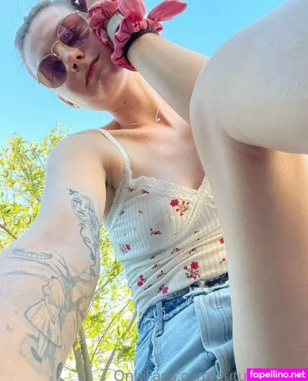 Autumnr0ses OnlyFans Thumbnail #ryIuEkNKj5