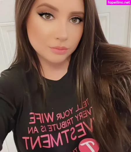 Ava 1 OnlyFans Thumbnail #f7zSIvAfO1