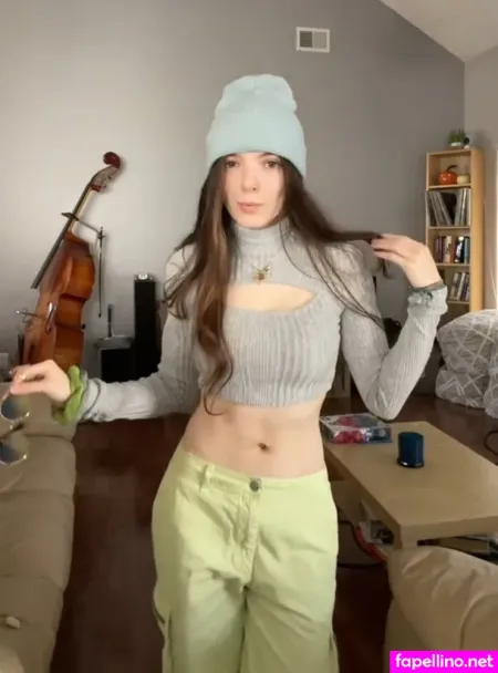 Ava Anduze Main Profile Photo