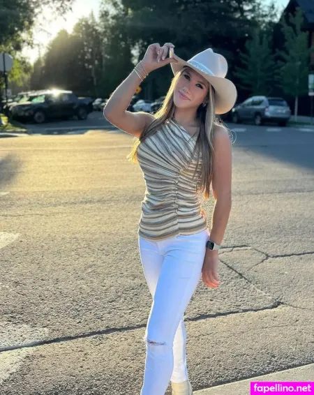 Ava Hunt OnlyFans Thumbnail #V6lxCOE8CP