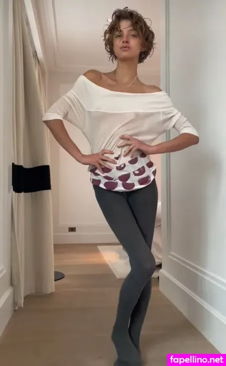 Ava Kalitowski OnlyFans Thumbnail #izGJOLRuse