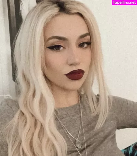 Ava Max OnlyFans Thumbnail #6KbVPQrzRj