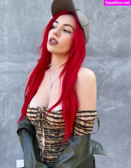 Ava Max OnlyFans Thumbnail #8mU4kF8nFU