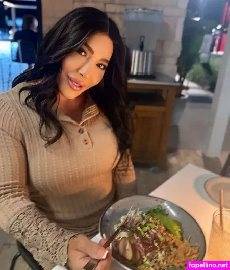 Ava Muscle Mommy Ts OnlyFans Thumbnail #m4PVBfqjpe