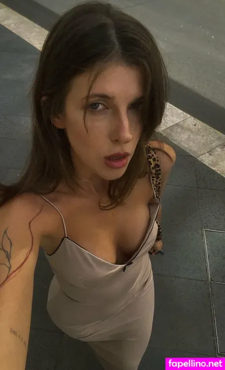 Ava Office OnlyFans Thumbnail #l8FcuHJfl1