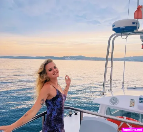Ava Phillippe OnlyFans Thumbnail #bR4wjACYcy