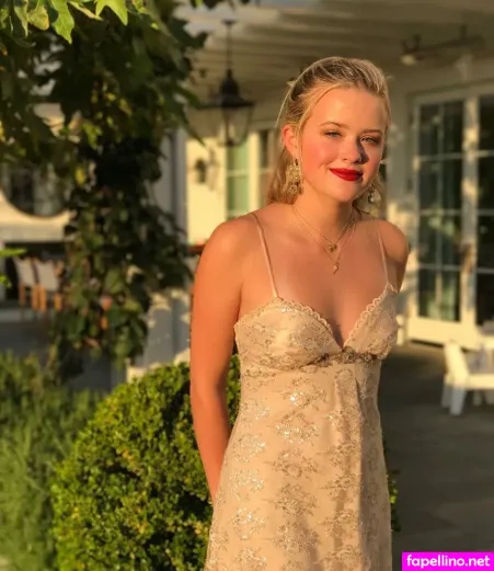 Ava Phillippe OnlyFans Thumbnail #rSqSZjQqYo