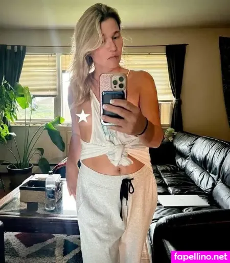 Ava Summer Main Profile Photo