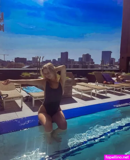 Avacanary OnlyFans Thumbnail #2AscolixMY