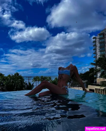 Avacanary OnlyFans Thumbnail #MzwdOPn8Lc