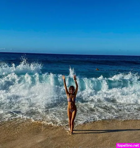 Avacanary OnlyFans Thumbnail #TW98DXcYAH