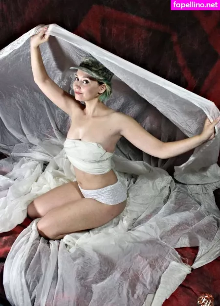 Avalon Zuercher OnlyFans Thumbnail #9tGLTAMqDe