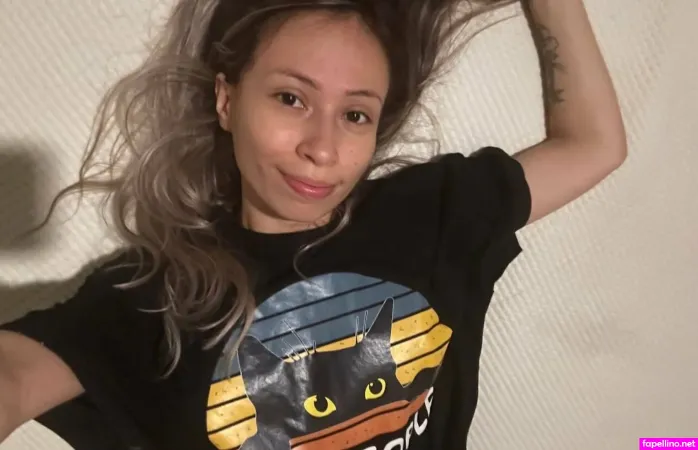 Avamilone OnlyFans Thumbnail #vDoeE2bVXW