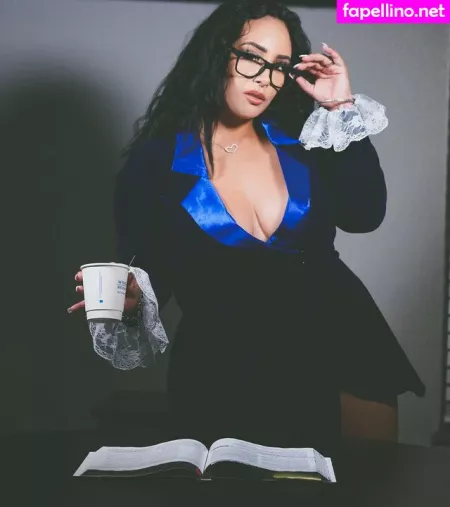 Avangelin Marie OnlyFans Thumbnail #LwPzlGXCxE