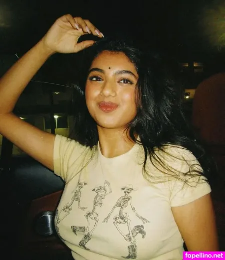 Avantika OnlyFans Thumbnail #MxCYvSTY2n