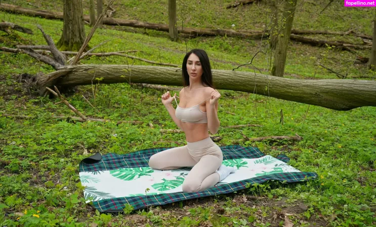 Aventure Marie OnlyFans Thumbnail #G4QFgFt3jg