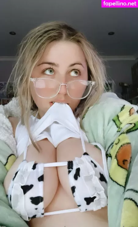 Averagecosplays OnlyFans Thumbnail #nXdzhwlUZH