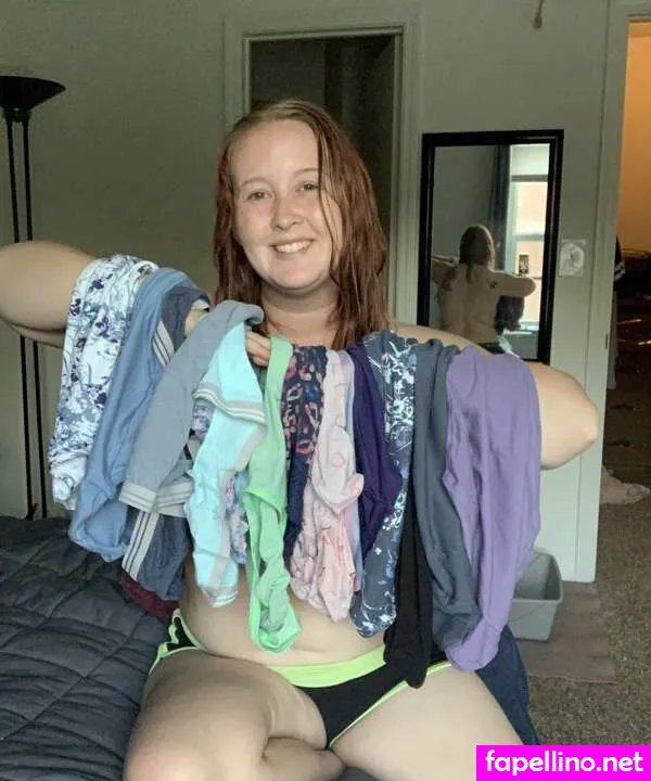 averagewoman, roses_are_rosie Nude Leaked OnlyFans Photo #cCmlPo7Be8