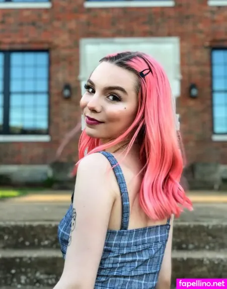 Averi Roselyn OnlyFans Thumbnail #4EQv2UJsbp