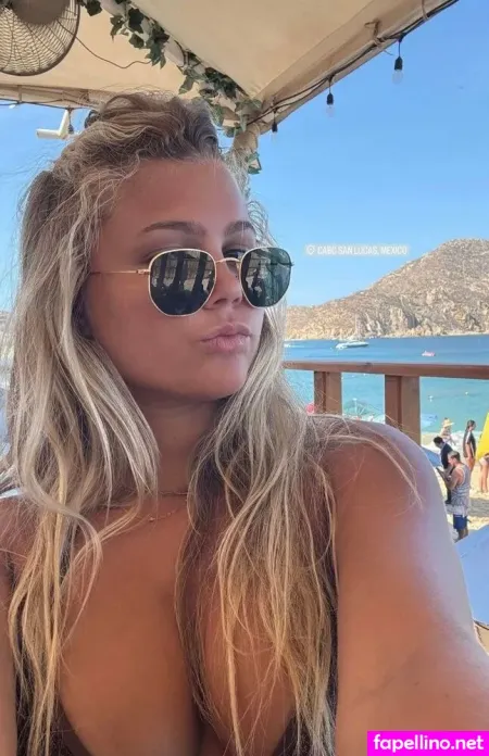 Avery Bracher OnlyFans Thumbnail #DXDRLjItmg