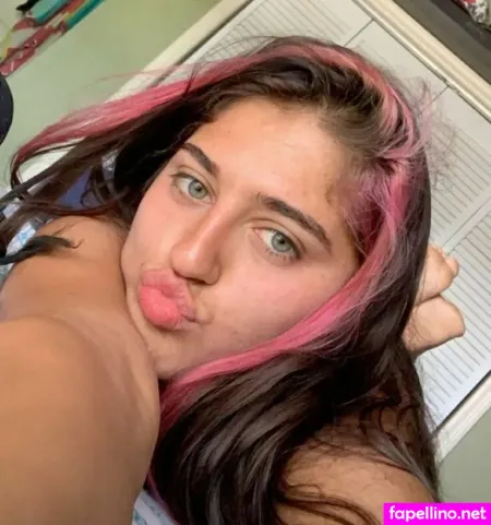 Avery Cyrus OnlyFans Thumbnail #R7IxQve7Vi