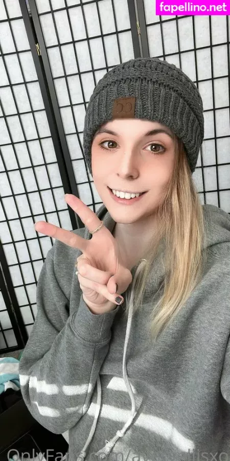 Avery Ellis OnlyFans Thumbnail #BBAsT7VfKv