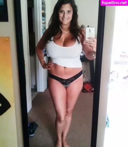 Avery Milla OnlyFans Thumbnail #1Q4aFu3Gsa