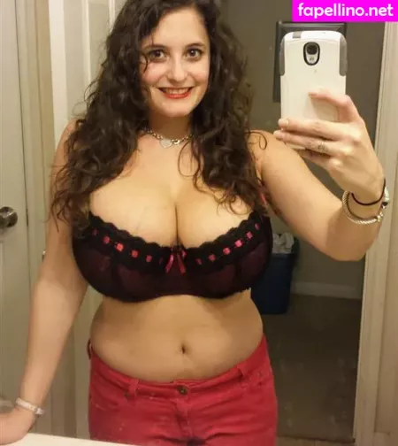 Avery Milla OnlyFans Thumbnail #MCpfLBeVXy