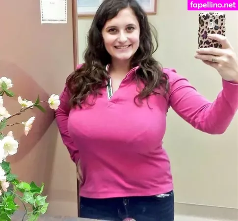 Avery Milla OnlyFans Thumbnail #clQ1VxjpAb