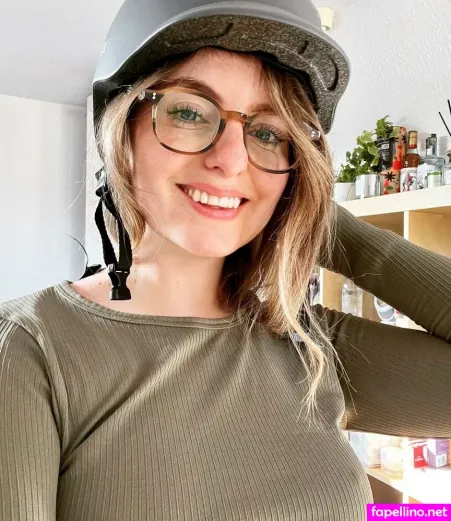 Averytinyleaf OnlyFans Thumbnail #arLkneKQYM