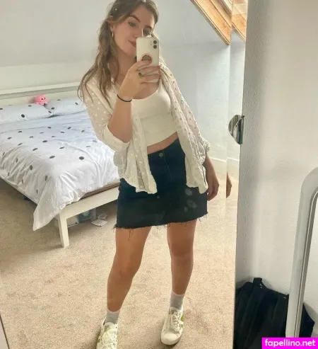 Averytinyleaf OnlyFans Thumbnail #y4PUG0kxqr