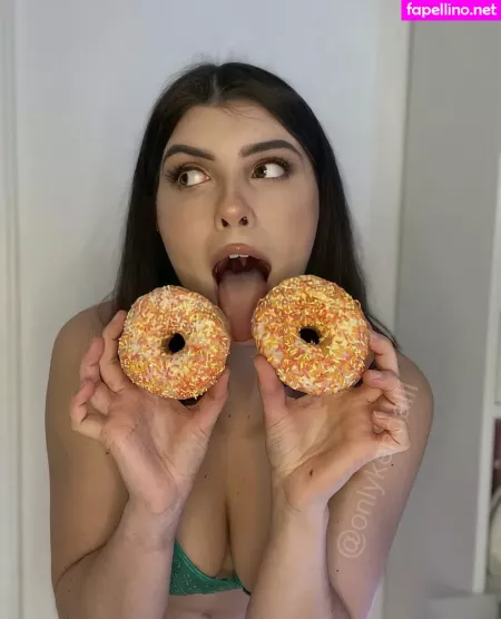 Averywestvip OnlyFans Thumbnail #wWJQqrLxza