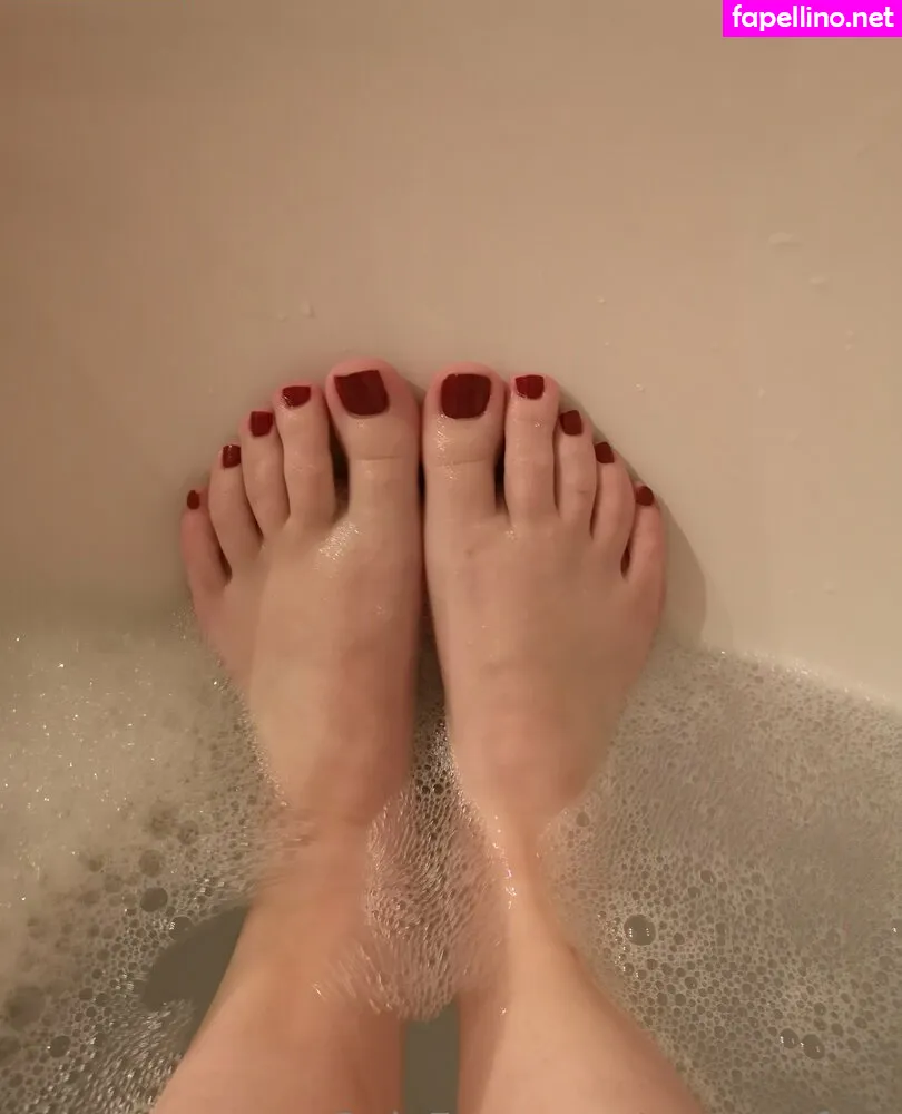 averyysfeet, heythereitsavery Nude Leaked OnlyFans Photo #mETnzyYVJU