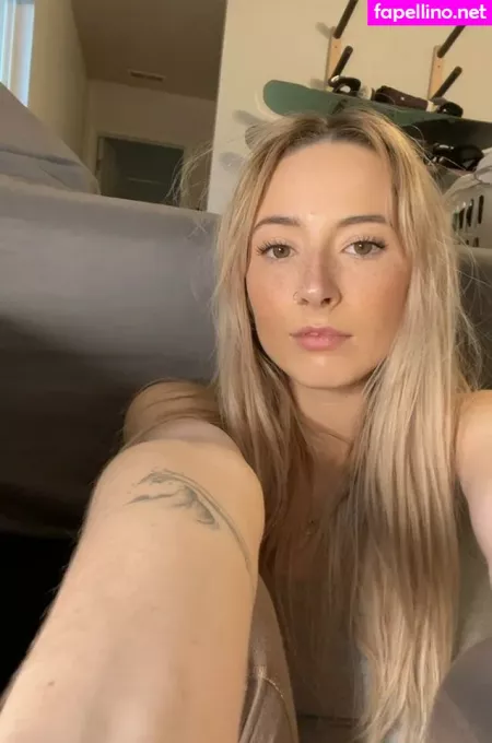 Avesfree OnlyFans Thumbnail #pZhiHpXaEV