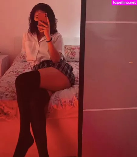 Aveya S OnlyFans Thumbnail #i9L8lv6LES