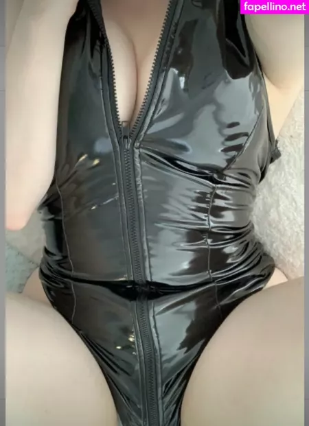 Aveykitty OnlyFans Thumbnail #JOF3xJy1OL