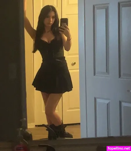 Aveziezz OnlyFans Thumbnail #Rky4zOye2n