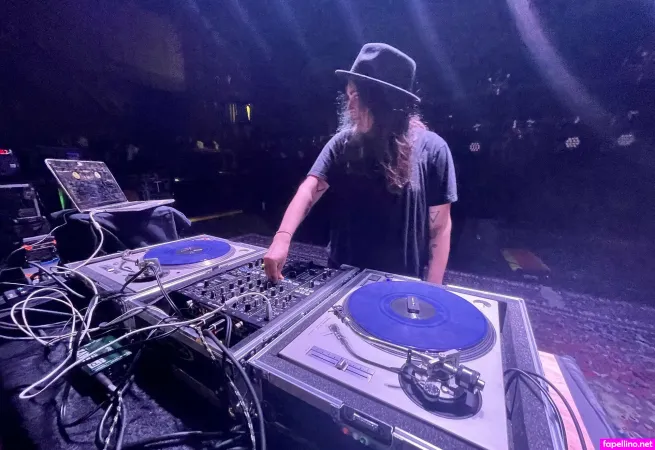 Avisic OnlyFans Thumbnail #dOClITzcmP