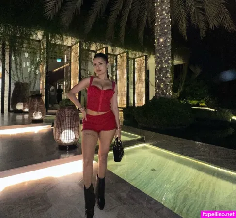 Avneet Kaur OnlyFans Thumbnail #sZwPow7mow