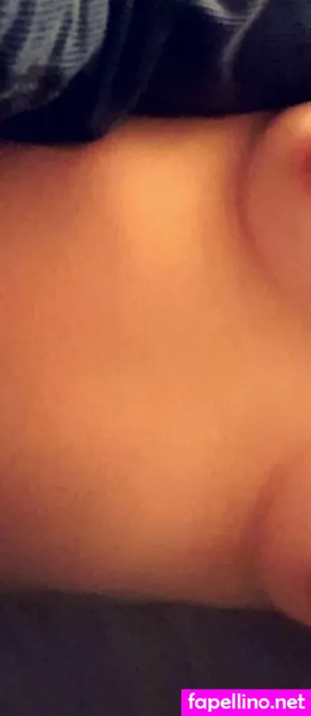 Avoyeurtale OnlyFans Thumbnail #6DyNnQ3kAp