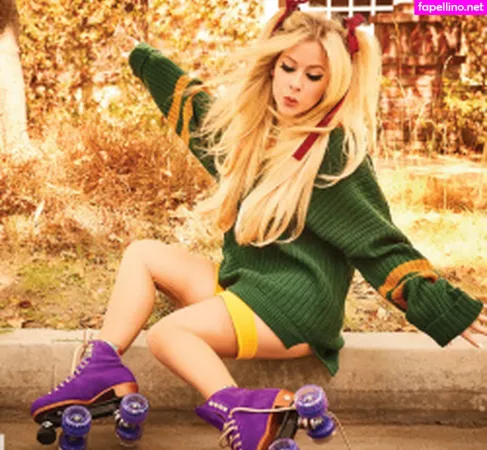 Avril Lavigne OnlyFans Thumbnail #nHj8YTATh3