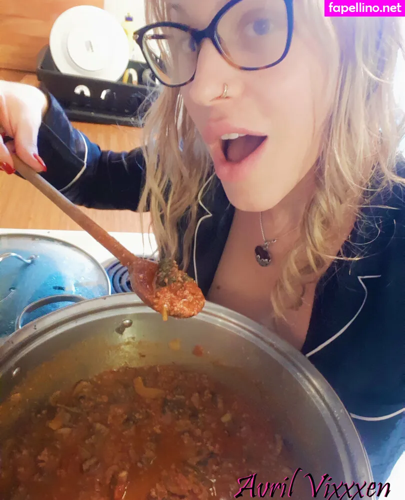 avrilvixen, avrilvixxxen Nude Leaked OnlyFans Photo #G5i9c2Xi0J