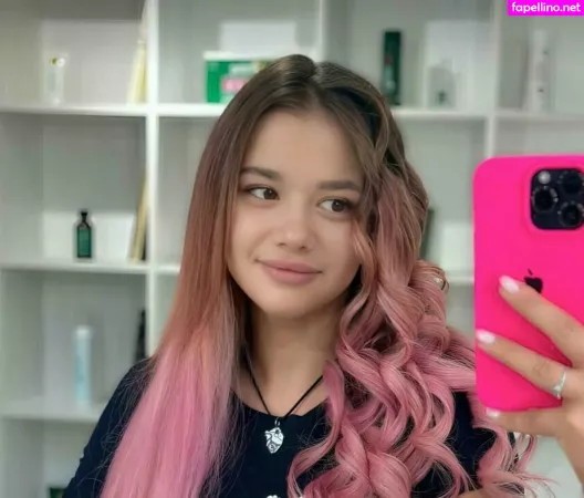 Avrora Blue OnlyFans Thumbnail #8AWt2PEAfu